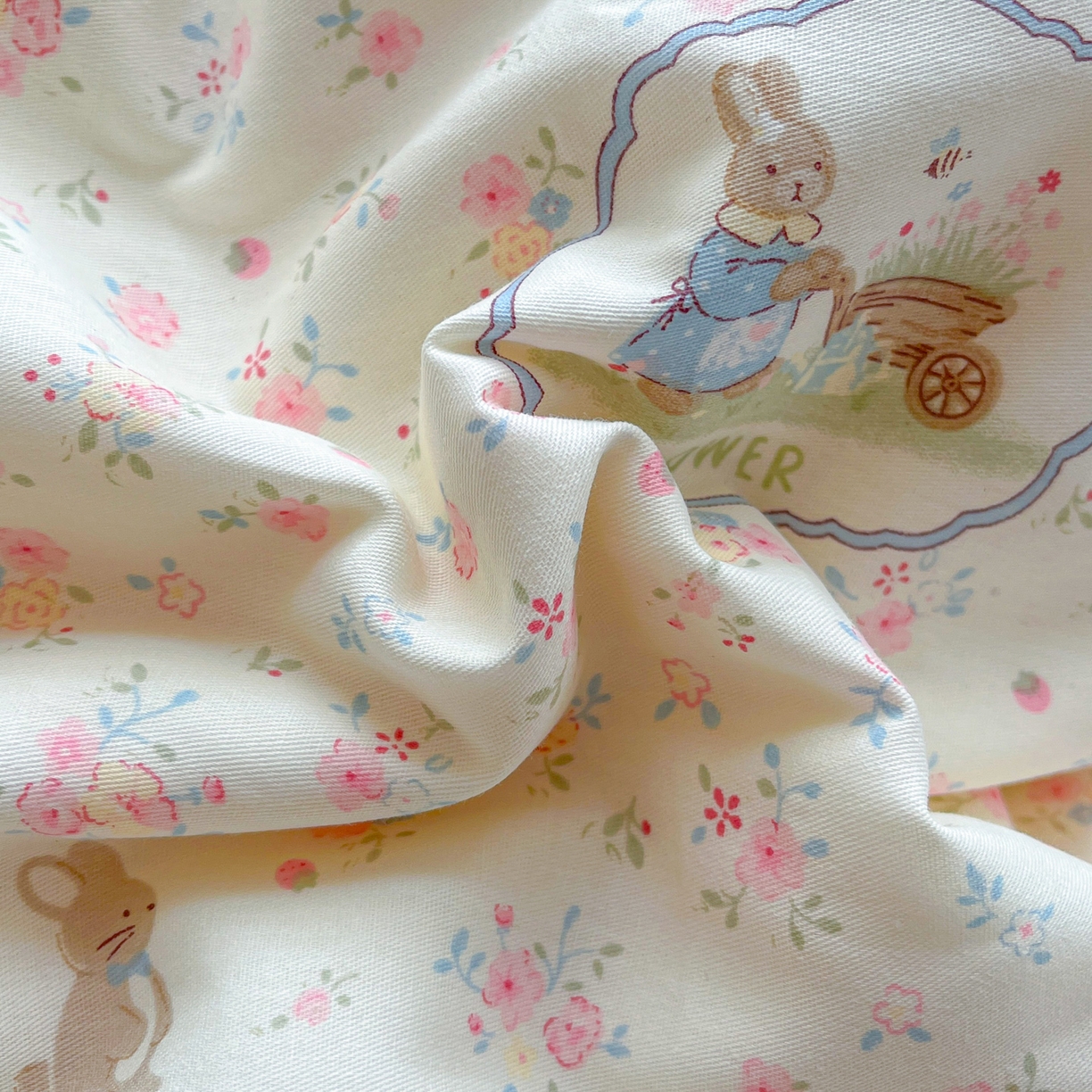 91家纺网 家纺一手货源 找家纺 简约家纺 2026新款全棉斜纹12868单枕套系列 粉色花园兔-粉