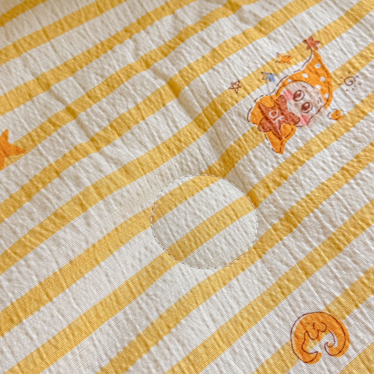 91家纺网 家纺一手货源 找家纺 秋泽家纺 2026新款A类云感双层纱大豆纤维夏凉被空调被小清新印花夏被 治愈星仔