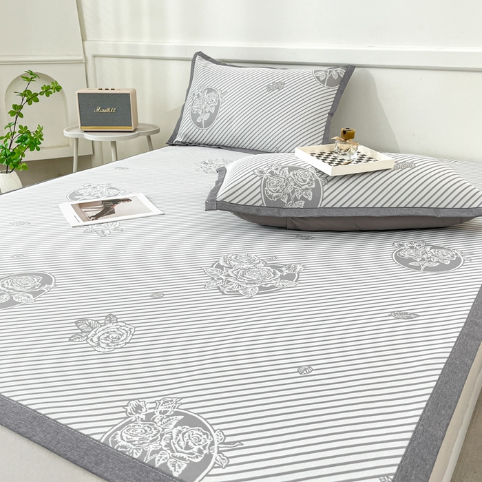 91家纺网 家纺一手货源 找家纺 子曰 2026新款高分子PE聚乙烯乙纶色织提花凉感软凉席席子 玫瑰-灰平铺款