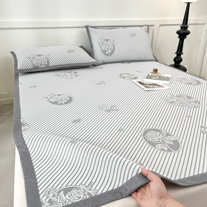 91家纺网 家纺一手货源 找家纺 子曰 2026新款高分子PE聚乙烯乙纶色织提花凉感软凉席席子 玫瑰-灰平铺款