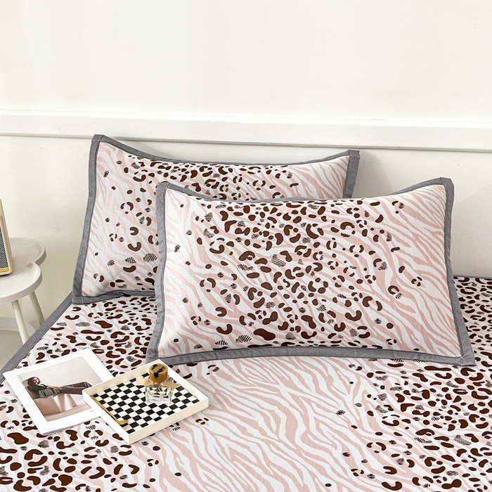 91家纺网 家纺一手货源 找家纺 子曰 2026新款高分子PE聚乙烯乙纶色织提花凉感软凉席席子 魅野-粉平铺款