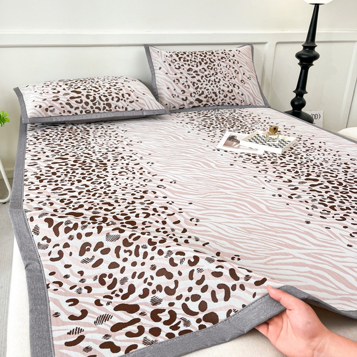 91家纺网 家纺一手货源 找家纺 子曰 2026新款高分子PE聚乙烯乙纶色织提花凉感软凉席席子 魅野-粉平铺款