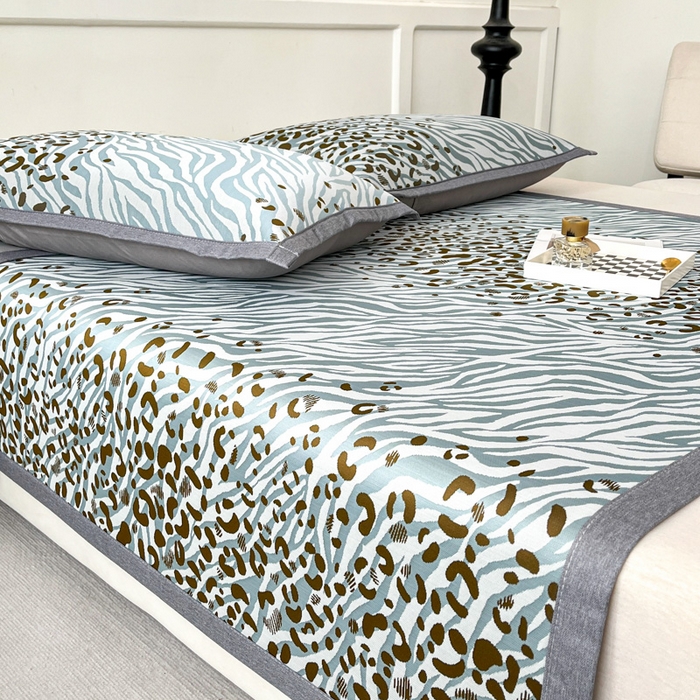 91家纺网 家纺一手货源 找家纺 子曰 2026新款高分子PE聚乙烯乙纶色织提花凉感软凉席席子 魅野-蓝平铺款