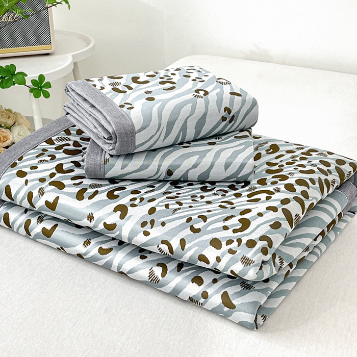 91家纺网 家纺一手货源 找家纺 子曰 2026新款高分子PE聚乙烯乙纶色织提花凉感软凉席席子 魅野-蓝平铺款