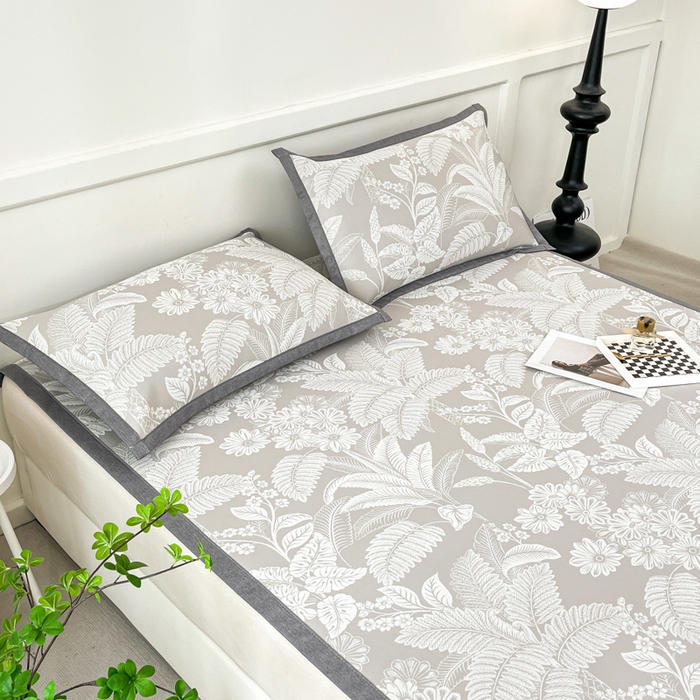 91家纺网 家纺一手货源 找家纺 子曰 2026新款高分子PE聚乙烯乙纶色织提花凉感软凉席席子 叶之恋-咖平铺款