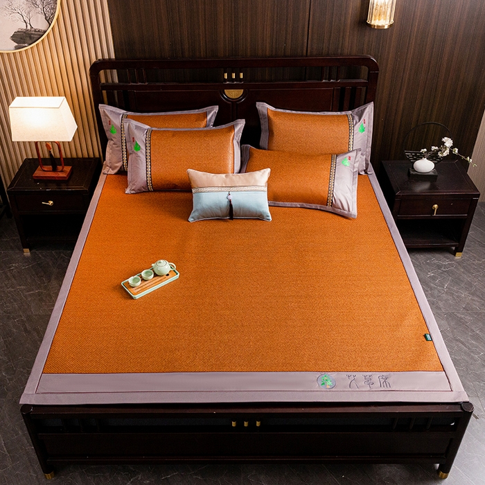 91家纺网 家纺一手货源 找家纺 娜朵家纺 2026新款艾草古藤席平铺款凉席 （平铺）艾草席-红棕