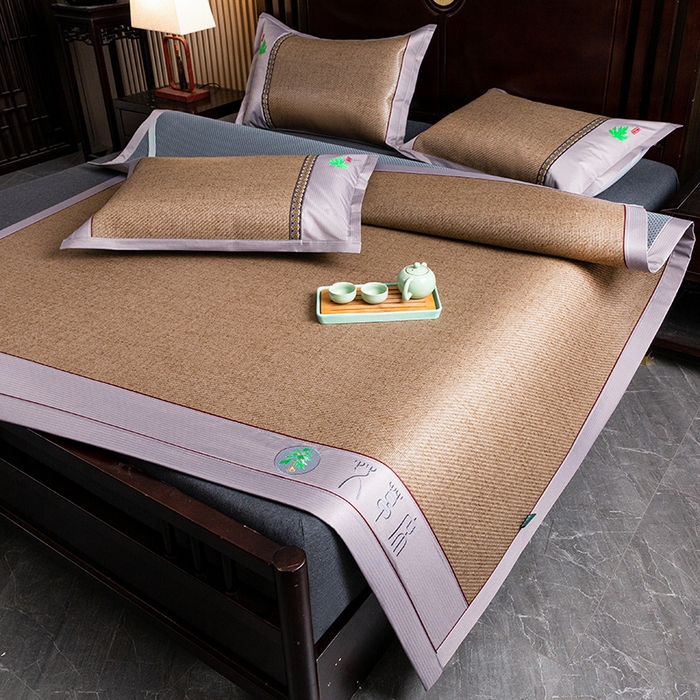 91家纺网 家纺一手货源 找家纺 娜朵家纺 2026新款艾草古藤席平铺款凉席 （平铺）艾草席-卡其