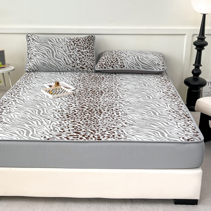 91家纺网 家纺一手货源 找家纺 子曰 2026新款高分子PE聚乙烯乙纶色织提花凉感软凉席席子 魅野-灰床笠款