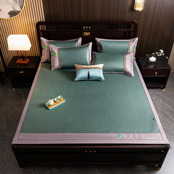 91家纺网 家纺一手货源 找家纺 娜朵家纺 2026新款艾草古藤席平铺款凉席 （平铺）艾草席-墨绿