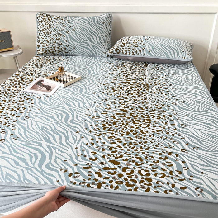 91家纺网 家纺一手货源 找家纺 子曰 2026新款高分子PE聚乙烯乙纶色织提花凉感软凉席席子 魅野-蓝床笠款