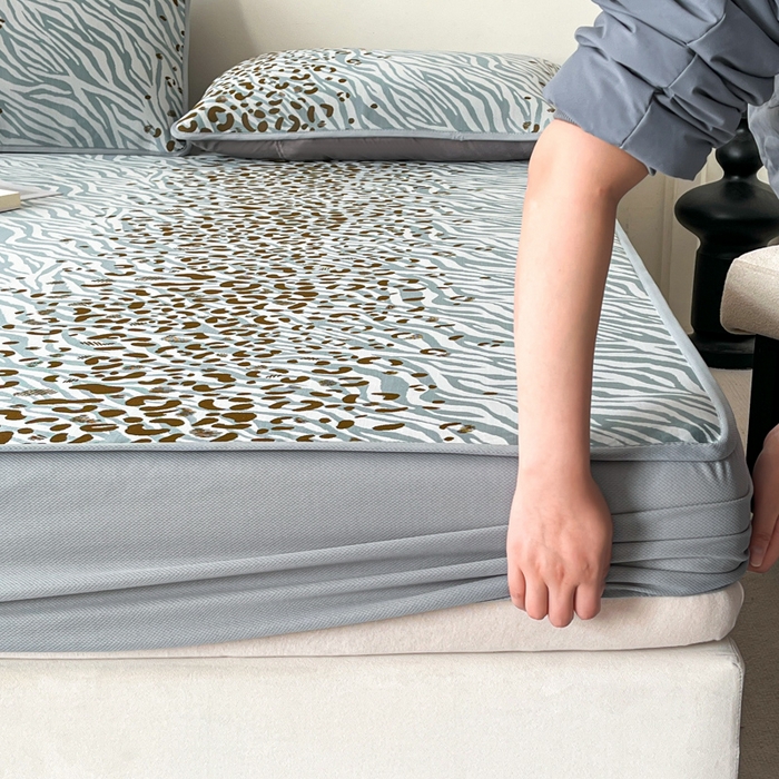 91家纺网 家纺一手货源 找家纺 子曰 2026新款高分子PE聚乙烯乙纶色织提花凉感软凉席席子 魅野-蓝床笠款