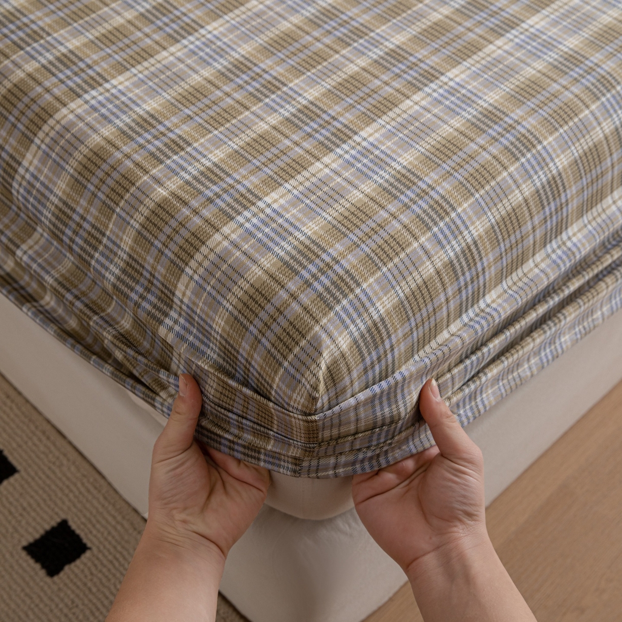 91家纺网 家纺一手货源 找家纺 女子家纺 2026新款40支13070全棉简约格子系列A版床笠 抹茶格