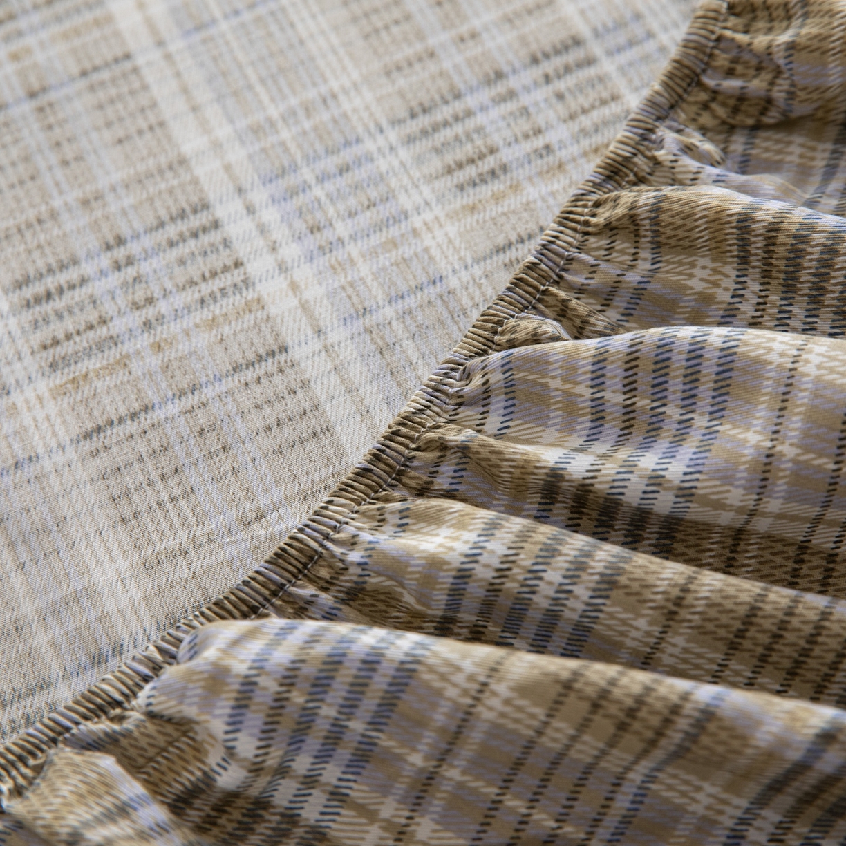 91家纺网 家纺一手货源 找家纺 女子家纺 2026新款40支13070全棉简约格子系列A版床笠 抹茶格