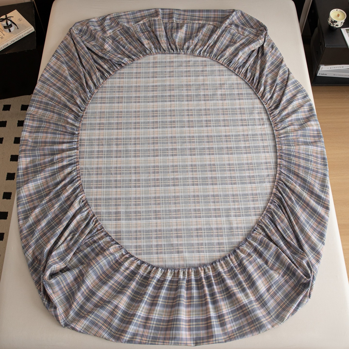 91家纺网 家纺一手货源 找家纺 女子家纺 2026新款40支13070全棉简约格子系列A版床笠 雾蓝格