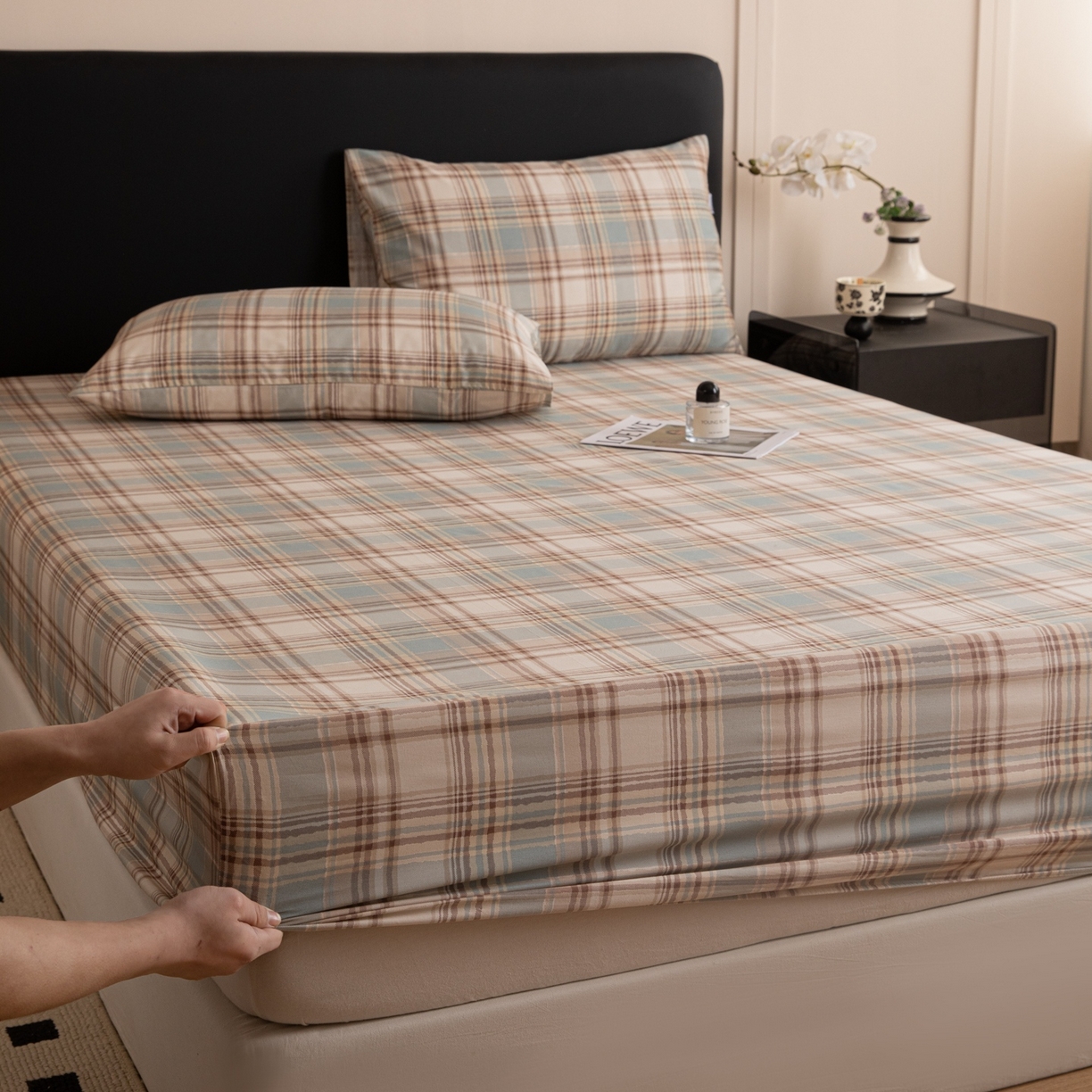 91家纺网 家纺一手货源 找家纺 女子家纺 2026新款40支13070全棉简约格子系列A版床笠 英伦-蓝咖