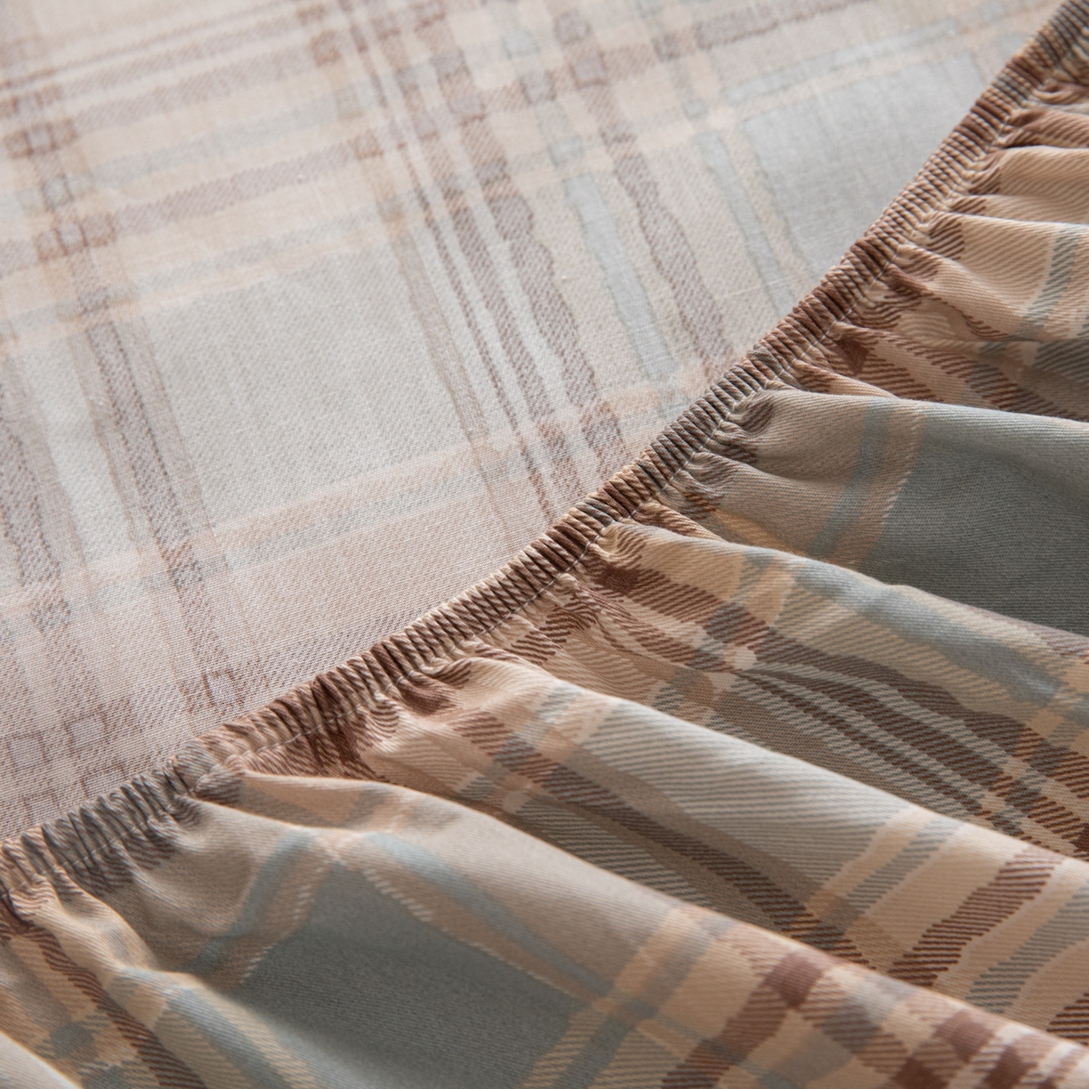 91家纺网 家纺一手货源 找家纺 女子家纺 2026新款40支13070全棉简约格子系列A版床笠 英伦-蓝咖