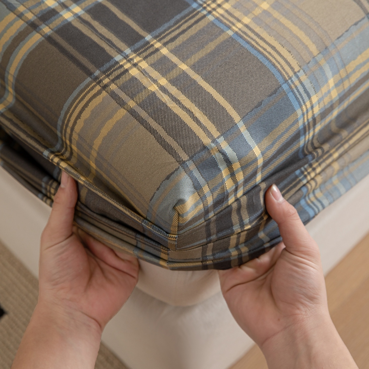 91家纺网 家纺一手货源 找家纺 女子家纺 2026新款40支13070全棉简约格子系列A版床笠 英伦-青澜