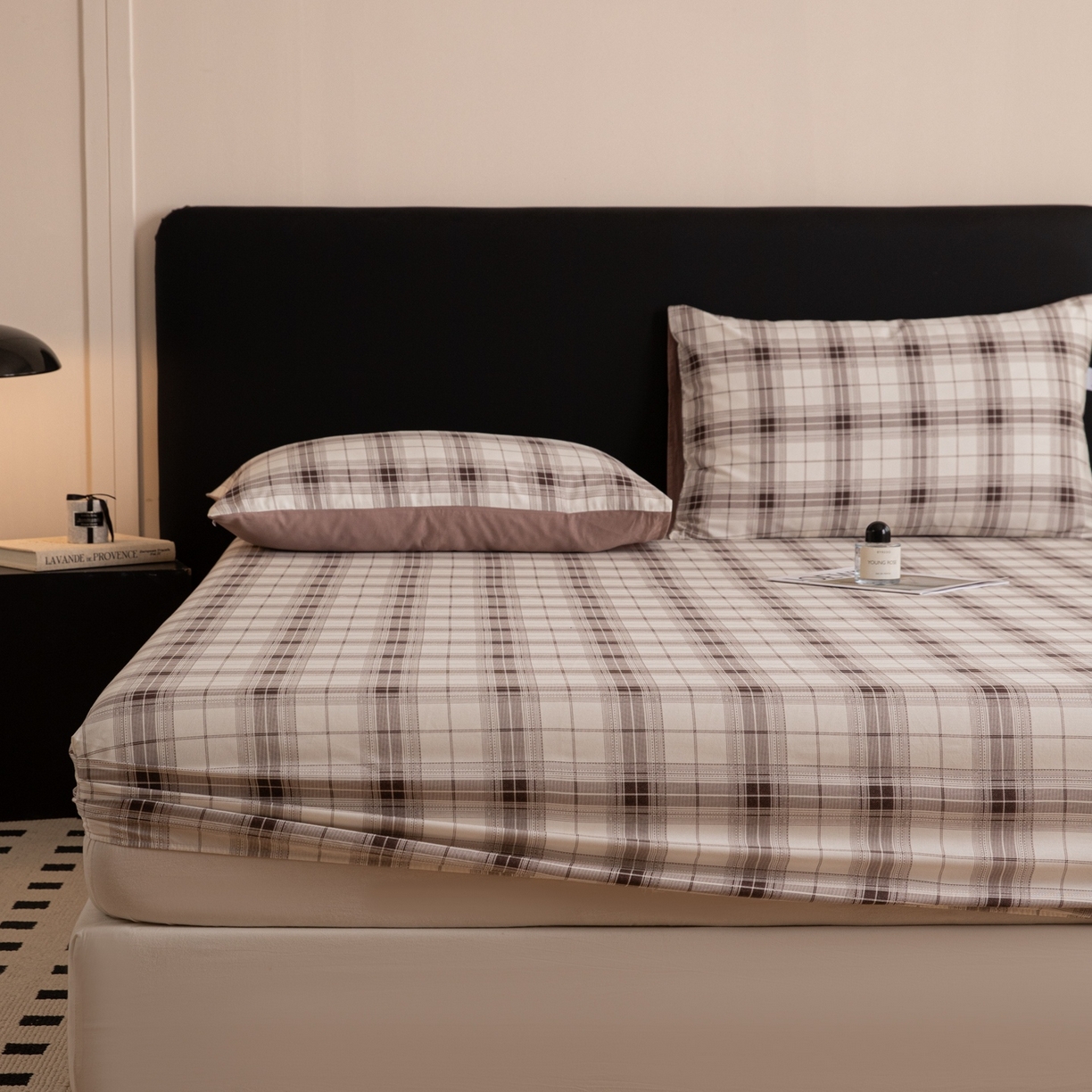 91家纺网 家纺一手货源 找家纺 女子家纺 2026新款40支13070全棉简约格子系列A版床笠 英伦-棕咖