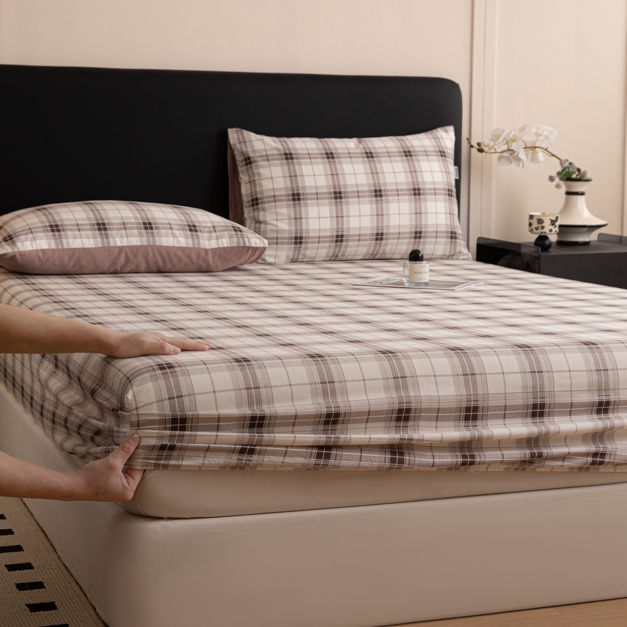 91家纺网 家纺一手货源 找家纺 女子家纺 2026新款40支13070全棉简约格子系列A版床笠 英伦-棕咖