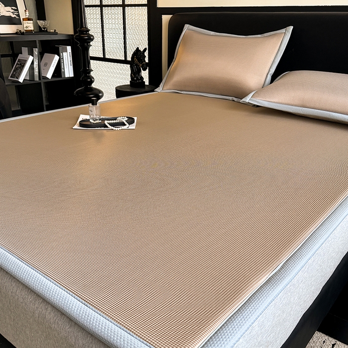 91家纺网 家纺一手货源 找家纺 （总）卡罗兰 2026新款床垫凉席席子双面可用碳光冰丝凉席床单单件三件套