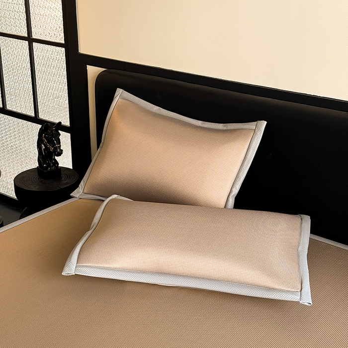 91家纺网 家纺一手货源 找家纺 （总）卡罗兰 2026新款床垫凉席席子双面可用碳光冰丝凉席床单单件三件套