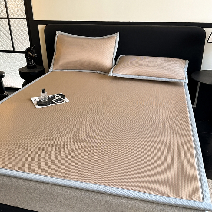 91家纺网 家纺一手货源 找家纺 （总）卡罗兰 2026新款床垫凉席席子双面可用碳光冰丝凉席床单单件三件套