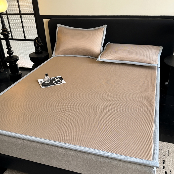 91家纺网 家纺一手货源 找家纺 （总）卡罗兰 2026新款床垫凉席席子双面可用碳光冰丝凉席床单单件三件套