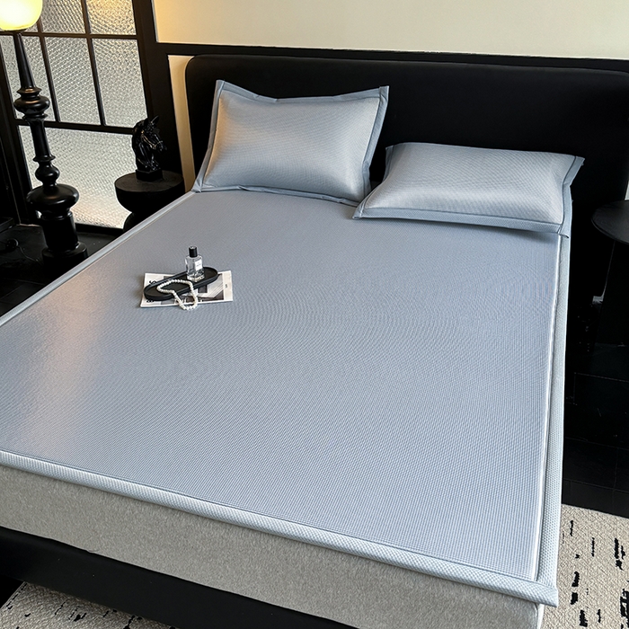 91家纺网 家纺一手货源 找家纺 卡罗兰 2026新款床垫凉席席子双面可用碳光冰丝凉席床单单件三件套 碳光冰丝-浅灰