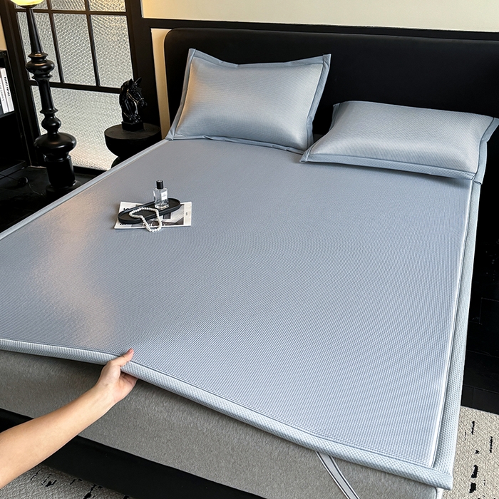 91家纺网 家纺一手货源 找家纺 卡罗兰 2026新款床垫凉席席子双面可用碳光冰丝凉席床单单件三件套 碳光冰丝-浅灰