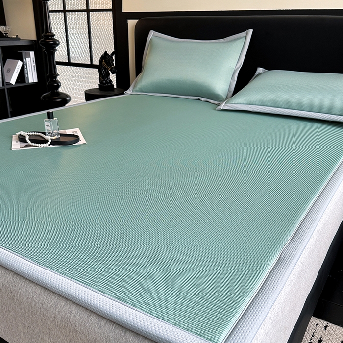 91家纺网 家纺一手货源 找家纺 卡罗兰 2026新款床垫凉席席子双面可用碳光冰丝凉席床单单件三件套 碳光冰丝-抹茶绿