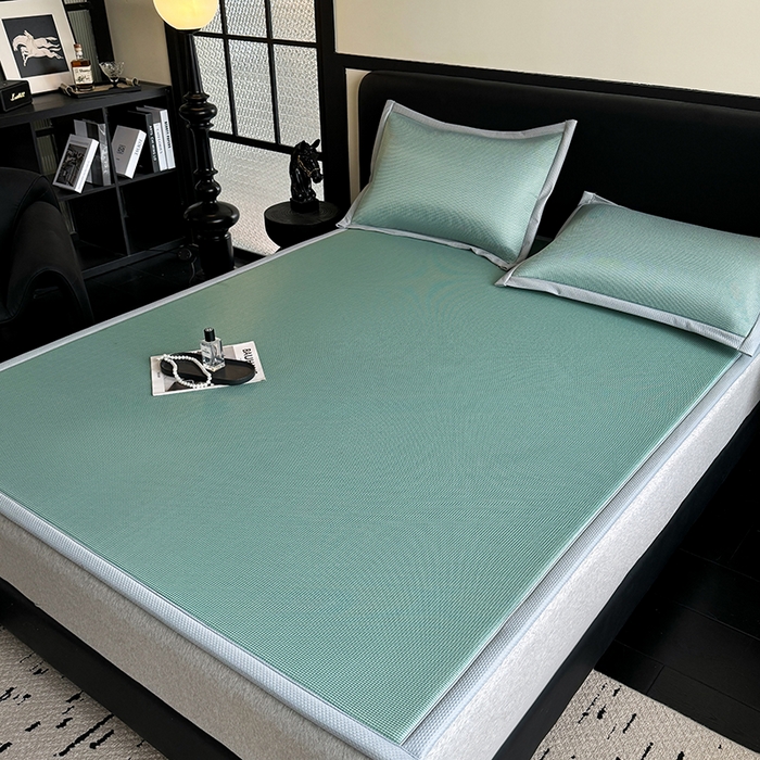 91家纺网 家纺一手货源 找家纺 卡罗兰 2026新款床垫凉席席子双面可用碳光冰丝凉席床单单件三件套 碳光冰丝-抹茶绿