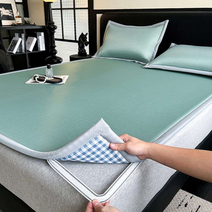 91家纺网 家纺一手货源 找家纺 卡罗兰 2026新款床垫凉席席子双面可用碳光冰丝凉席床单单件三件套 碳光冰丝-抹茶绿