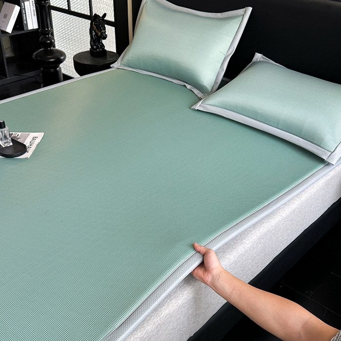 91家纺网 家纺一手货源 找家纺 卡罗兰 2026新款床垫凉席席子双面可用碳光冰丝凉席床单单件三件套 碳光冰丝-抹茶绿