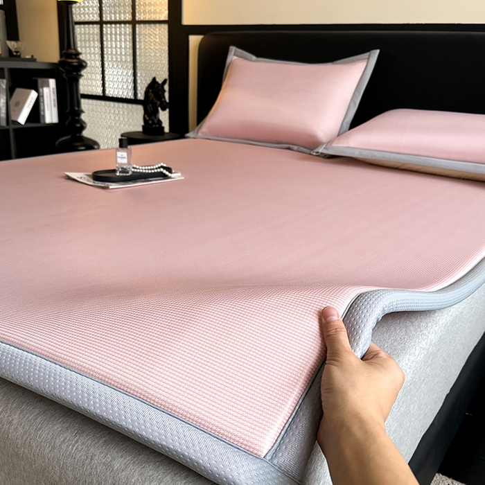 91家纺网 家纺一手货源 找家纺 卡罗兰 2026新款床垫凉席席子双面可用碳光冰丝凉席床单单件三件套 碳光冰丝-樱花粉