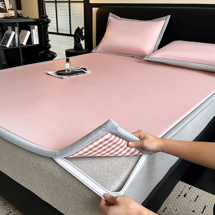 91家纺网 家纺一手货源 找家纺 卡罗兰 2026新款床垫凉席席子双面可用碳光冰丝凉席床单单件三件套 碳光冰丝-樱花粉