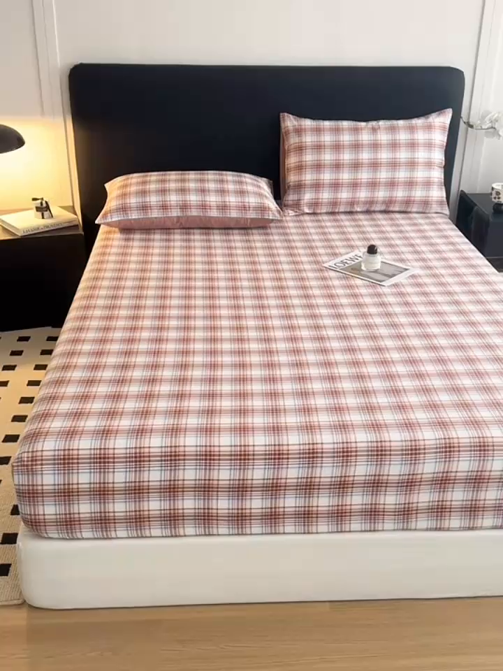 91家纺网 家纺一手货源 找家纺 女子家纺 2026新款40支13070全棉简约格子系列A版床笠 英伦-焦糖