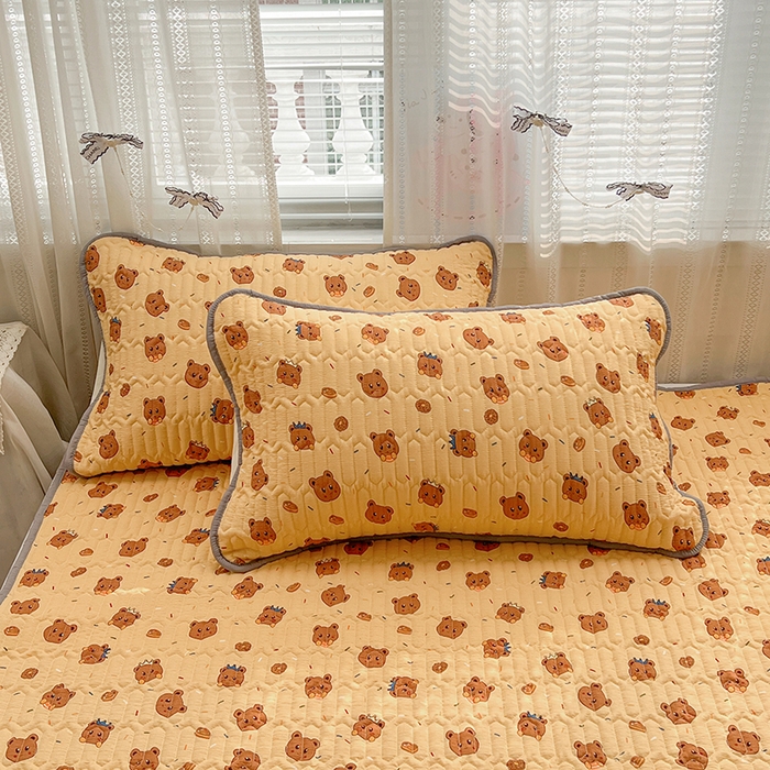 91家纺网 家纺一手货源 找家纺 维娜斯家纺 2026新款双层纱防水隔尿床垫婴儿垫姨妈垫 小熊梦梦