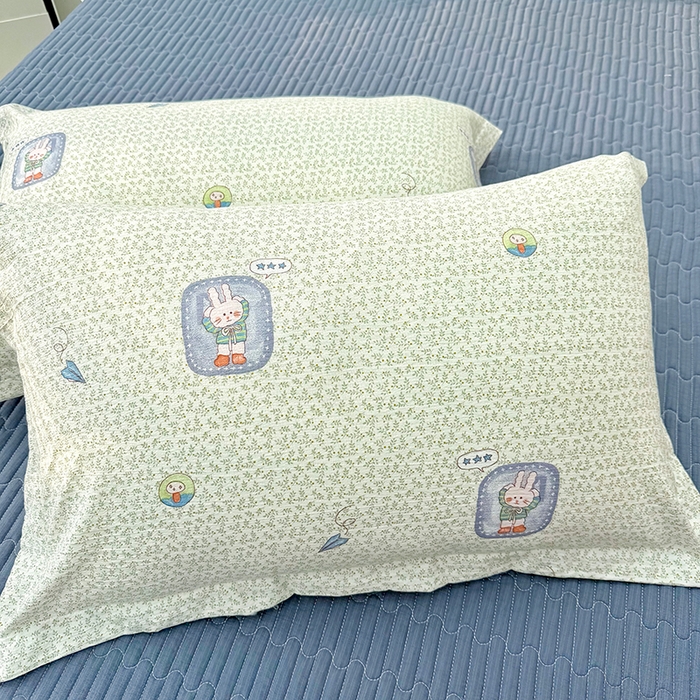 91家纺网 家纺一手货源 找家纺 九诺家纺 2026新款丝柔棉皱皱纱花边床盖四件套 米娅-甜酷猫咪