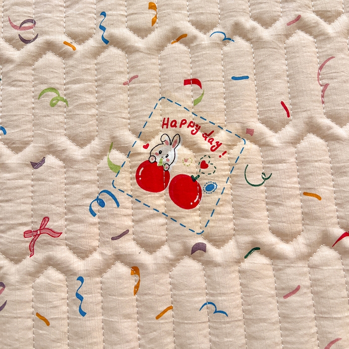 91家纺网 家纺一手货源 找家纺 维娜斯家纺 2026新款双层纱防水隔尿床垫婴儿垫姨妈垫 森林派对