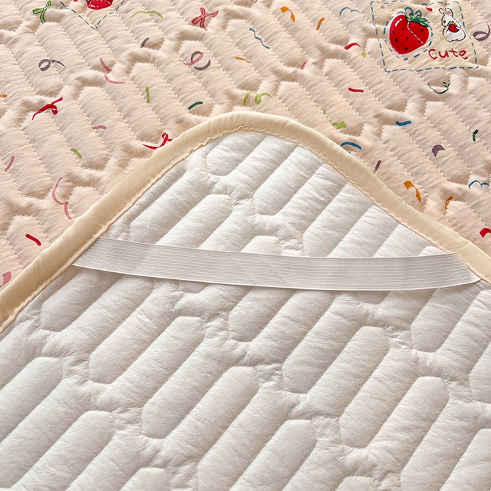 91家纺网 家纺一手货源 找家纺 维娜斯家纺 2026新款双层纱防水隔尿床垫婴儿垫姨妈垫 森林派对