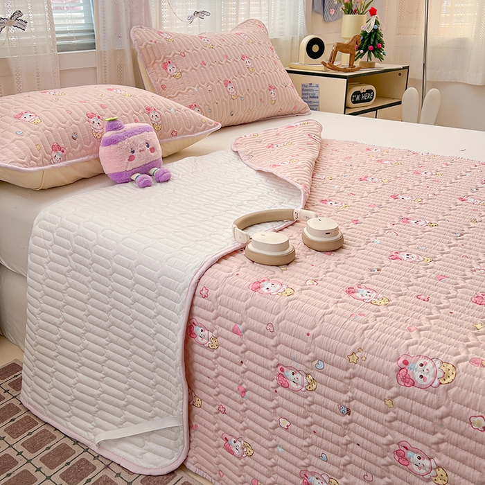 91家纺网 家纺一手货源 找家纺 维娜斯家纺 2026新款双层纱防水隔尿床垫婴儿垫姨妈垫 小兔莉莉