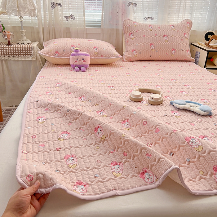 91家纺网 家纺一手货源 找家纺 维娜斯家纺 2026新款双层纱防水隔尿床垫婴儿垫姨妈垫 小兔莉莉