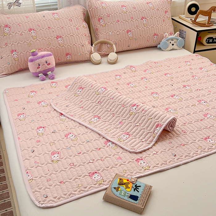 91家纺网 家纺一手货源 找家纺 维娜斯家纺 2026新款双层纱防水隔尿床垫婴儿垫姨妈垫 小兔莉莉