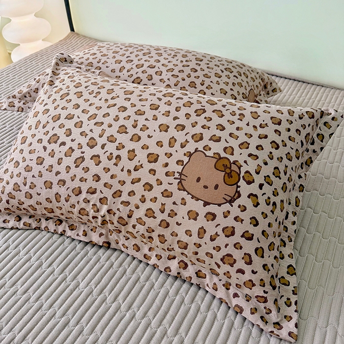 91家纺网 家纺一手货源 找家纺 九诺家纺 2026新款丝柔棉皱皱纱花边床盖四件套 米娅-豹纹KT