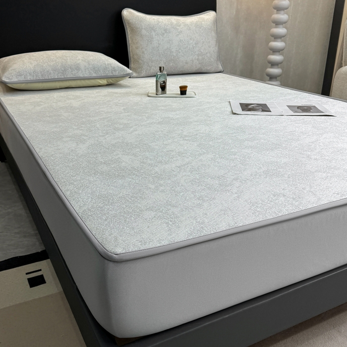 91家纺网 家纺一手货源 找家纺 伊人坊 2026新款A类550克凉感提花值过0.21冰豆豆家用凉席子三件套夏季---床笠款 繁花-灰