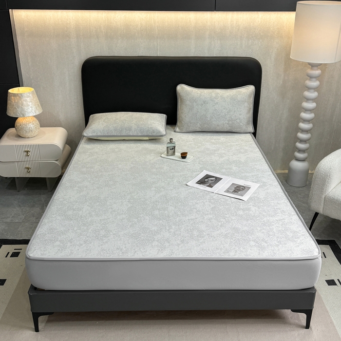 91家纺网 家纺一手货源 找家纺 伊人坊 2026新款A类550克凉感提花值过0.21冰豆豆家用凉席子三件套夏季---床笠款 繁花-灰