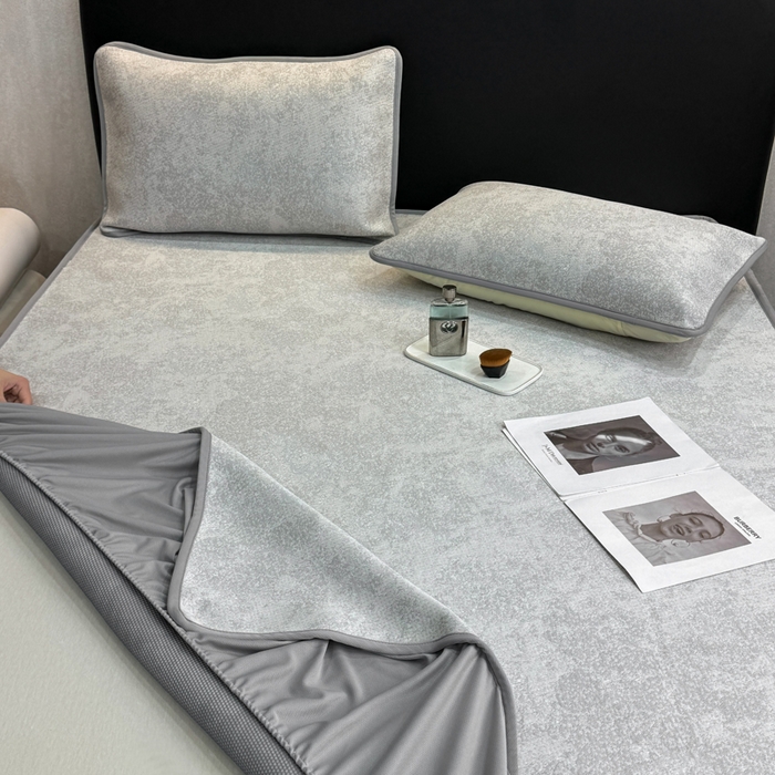 91家纺网 家纺一手货源 找家纺 伊人坊 2026新款A类550克凉感提花值过0.21冰豆豆家用凉席子三件套夏季---床笠款 繁花-灰