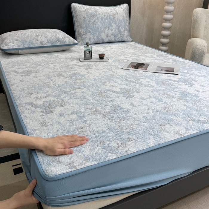 91家纺网 家纺一手货源 找家纺 伊人坊 2026新款A类550克凉感提花值过0.21冰豆豆家用凉席子三件套夏季---床笠款 繁花-蓝