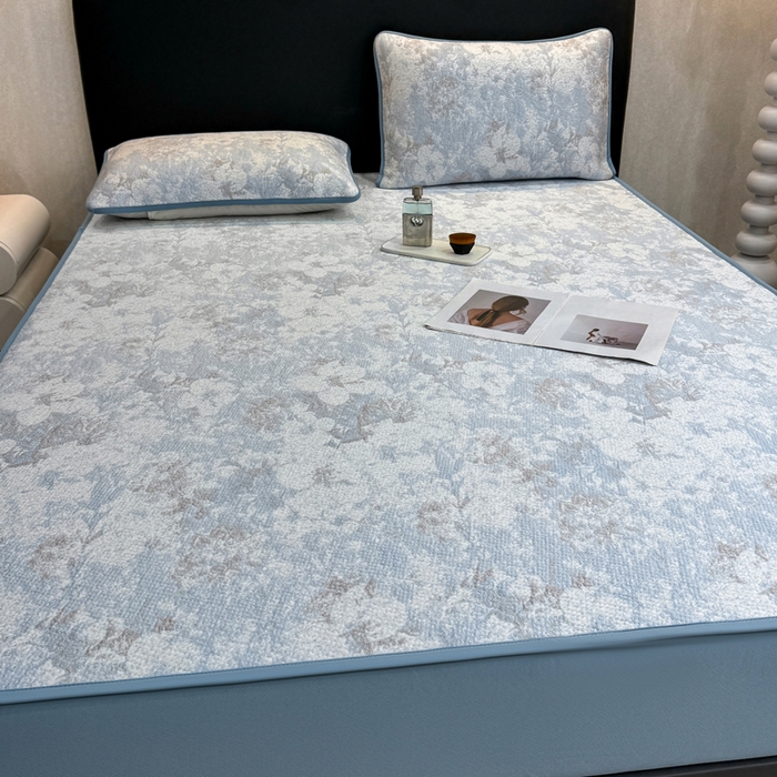 91家纺网 家纺一手货源 找家纺 伊人坊 2026新款A类550克凉感提花值过0.21冰豆豆家用凉席子三件套夏季---床笠款 繁花-蓝