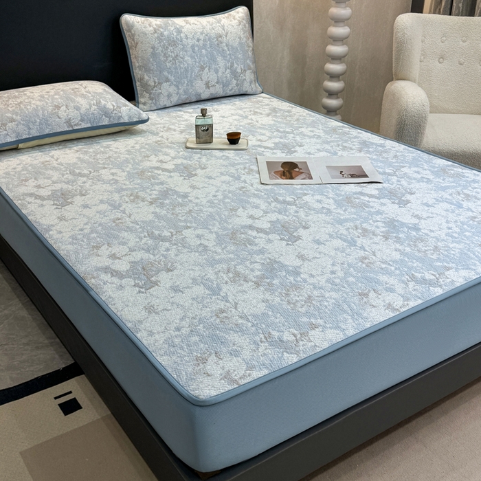 91家纺网 家纺一手货源 找家纺 伊人坊 2026新款A类550克凉感提花值过0.21冰豆豆家用凉席子三件套夏季---床笠款 繁花-蓝